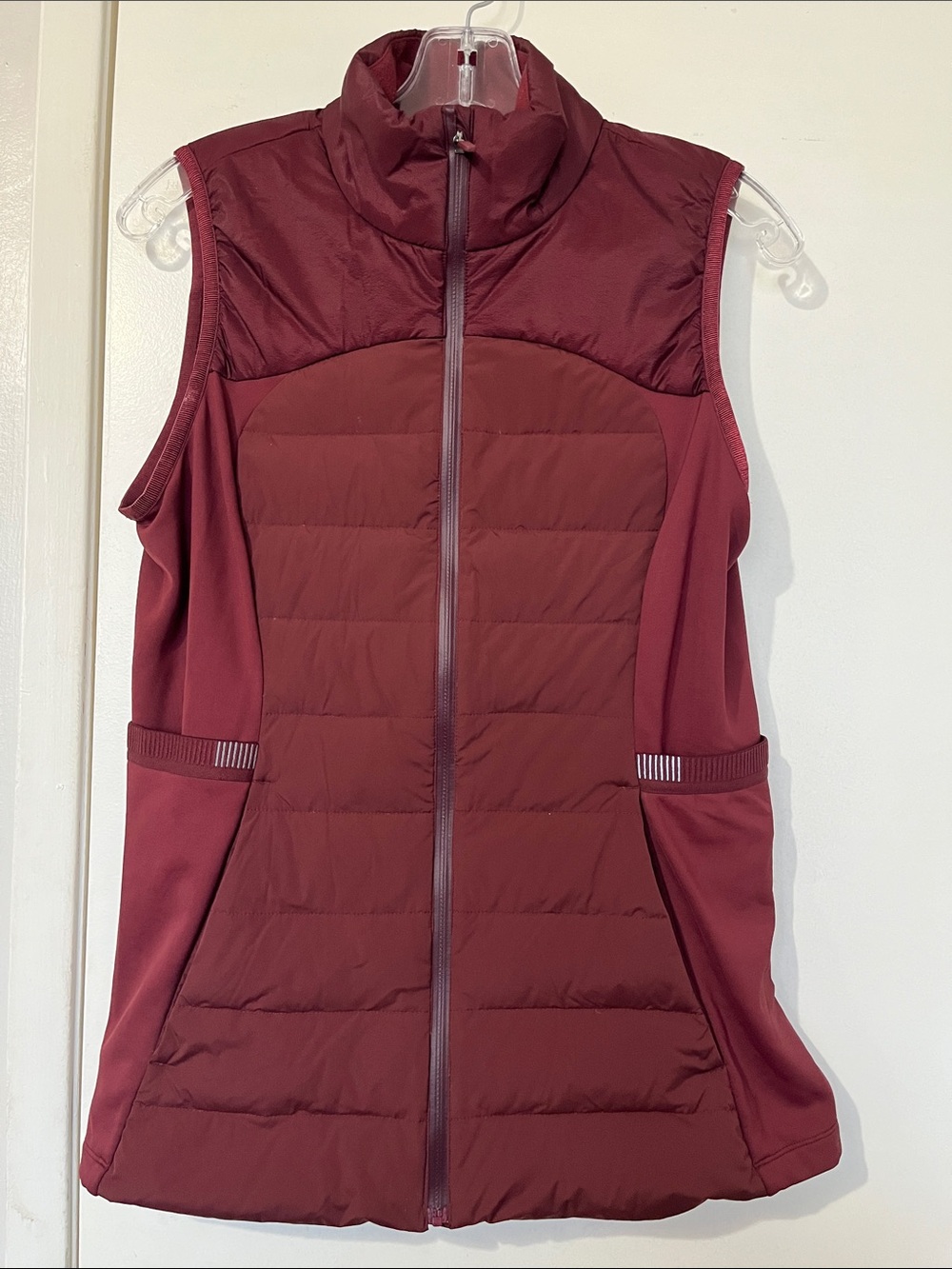 Lululemon Down for It All Running Vest size 10